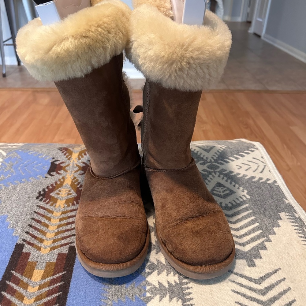 UGG Women’s Brown Suede Shearling-Lined Winter Boots